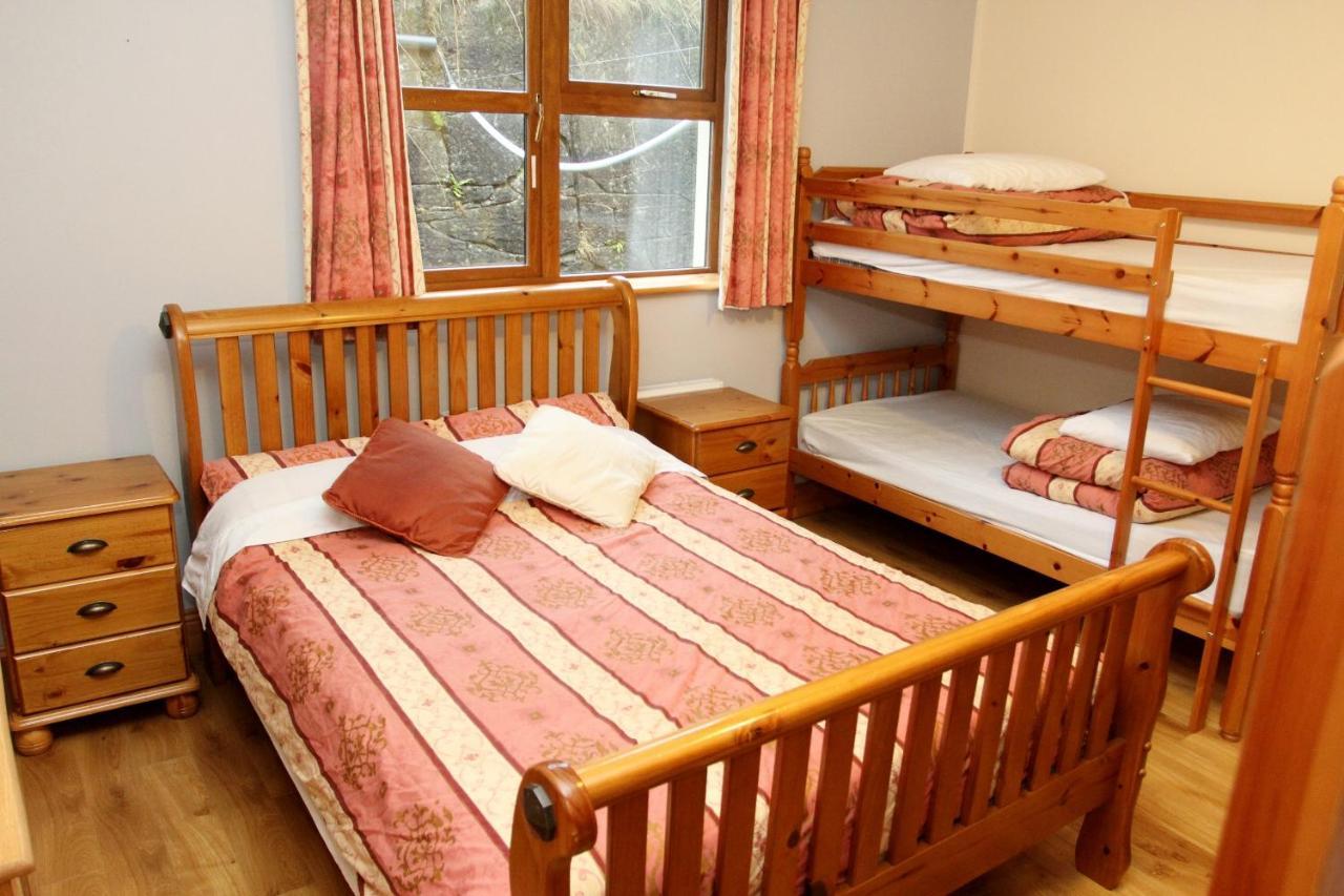 Clare'S Rock Self-Catering Accommodation Carron ภายนอก รูปภาพ