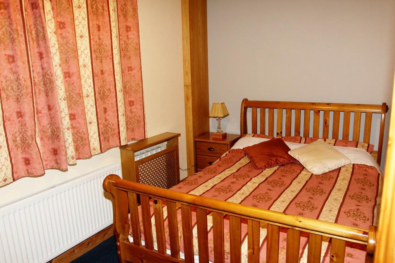 Clare'S Rock Self-Catering Accommodation Carron ภายนอก รูปภาพ