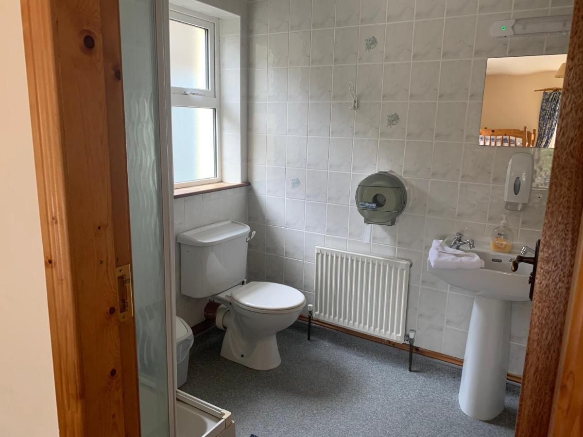 Clare'S Rock Self-Catering Accommodation Carron ภายนอก รูปภาพ