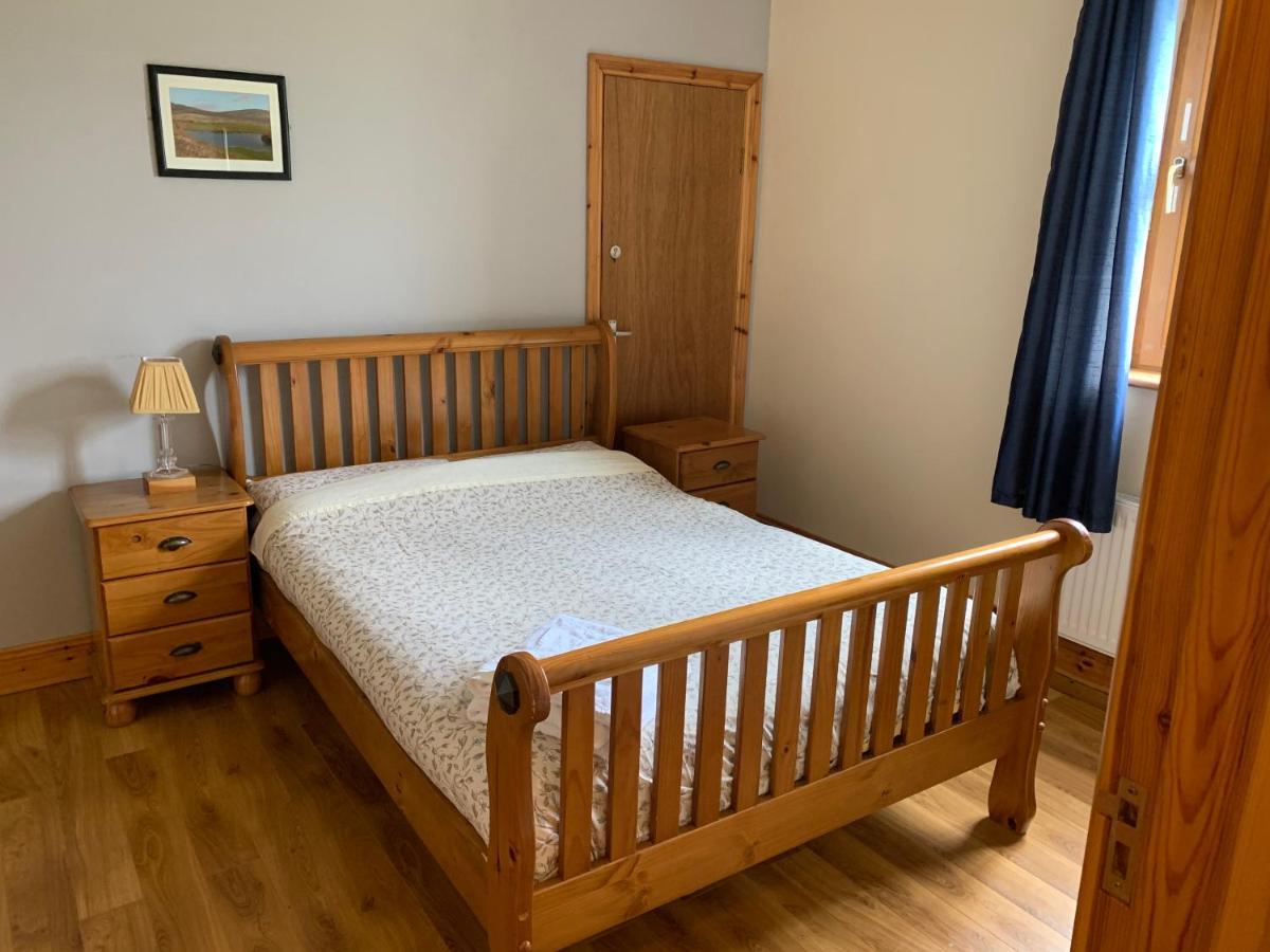 Clare'S Rock Self-Catering Accommodation Carron ภายนอก รูปภาพ
