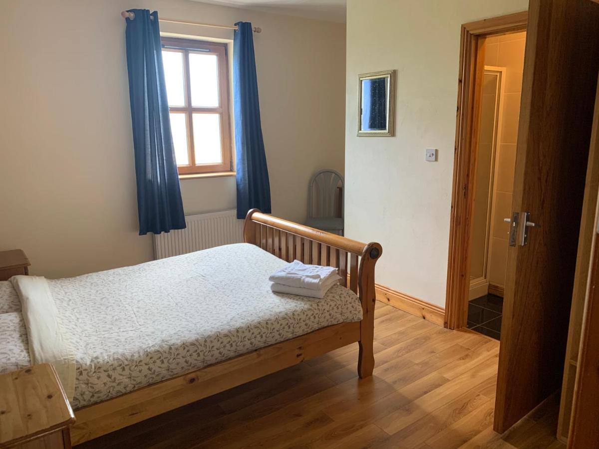 Clare'S Rock Self-Catering Accommodation Carron ภายนอก รูปภาพ