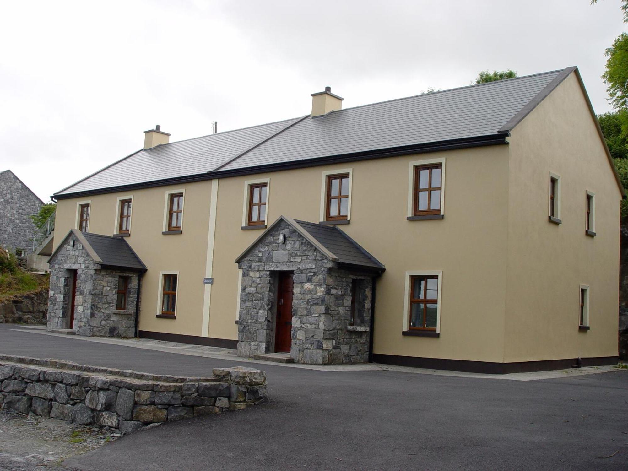 Clare'S Rock Self-Catering Accommodation Carron ภายนอก รูปภาพ